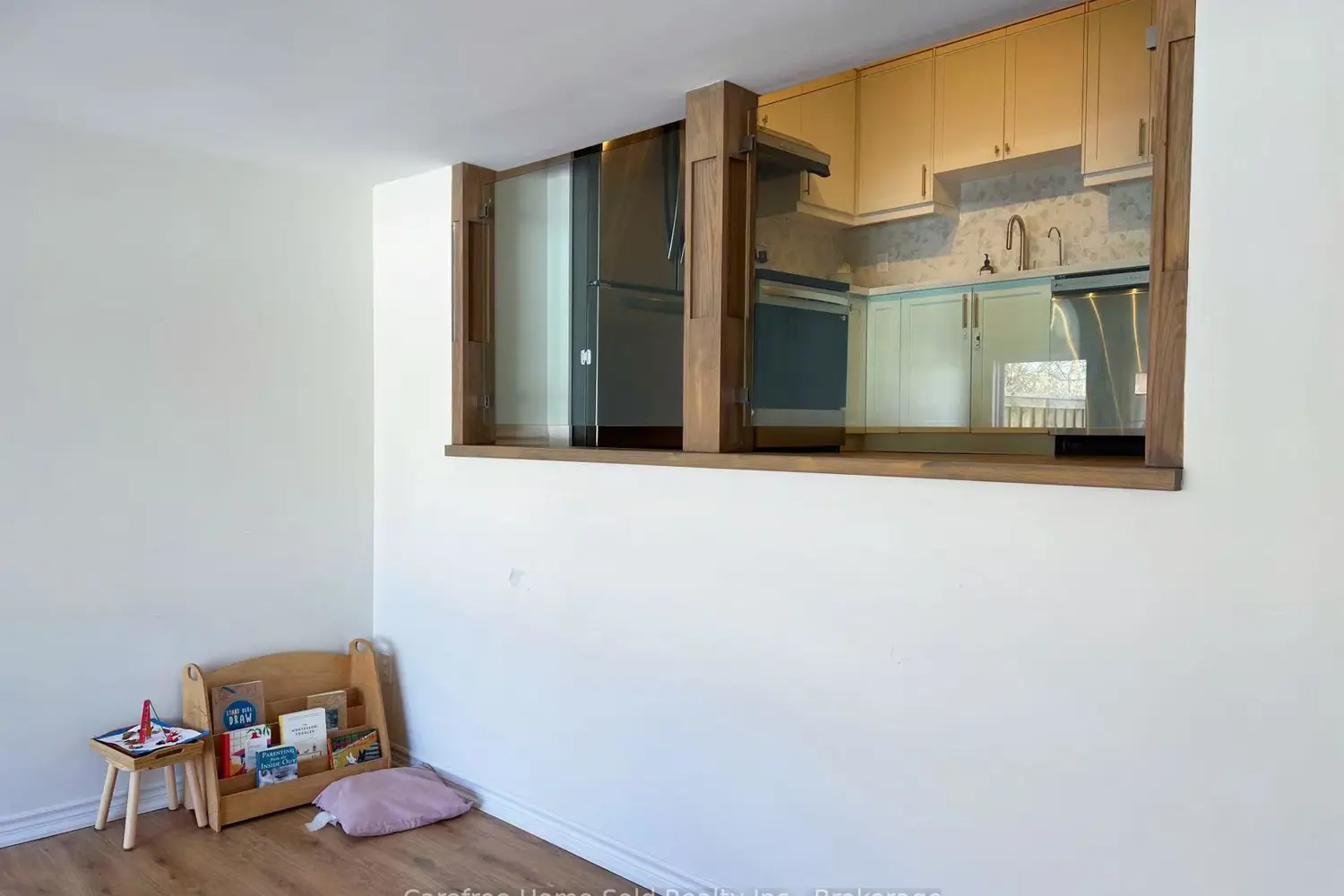 Additional image 4 of 207 Milestone Crescent