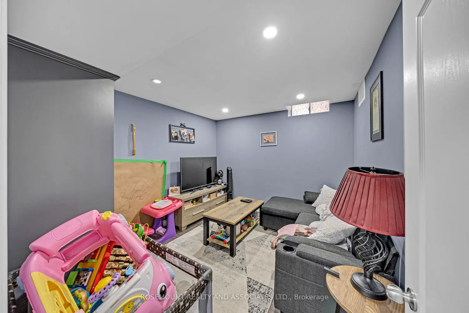 Additional image 18 of 97 Depeuter Crescent