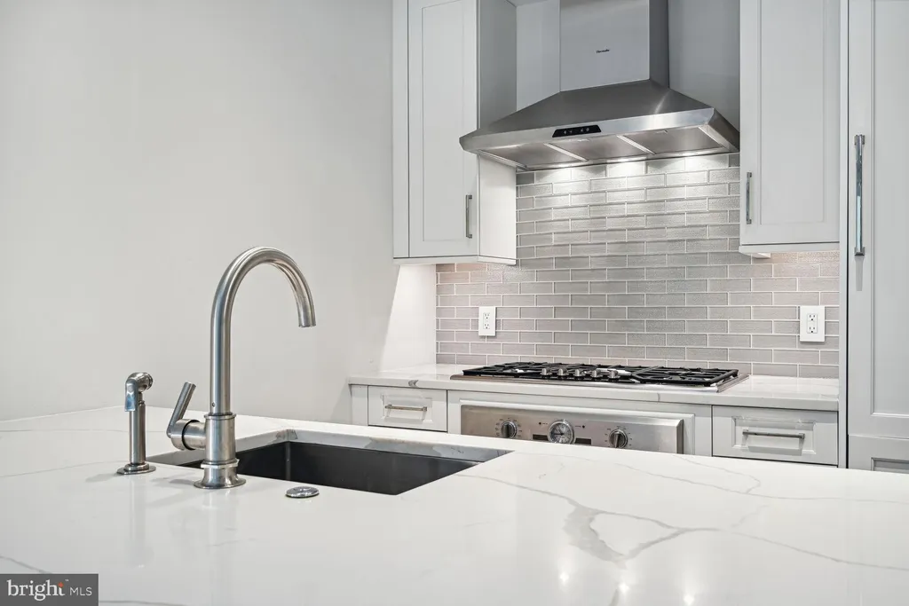 Additional image 5 of 1108 16th Street NW Unit 604, Washington, DC 20036