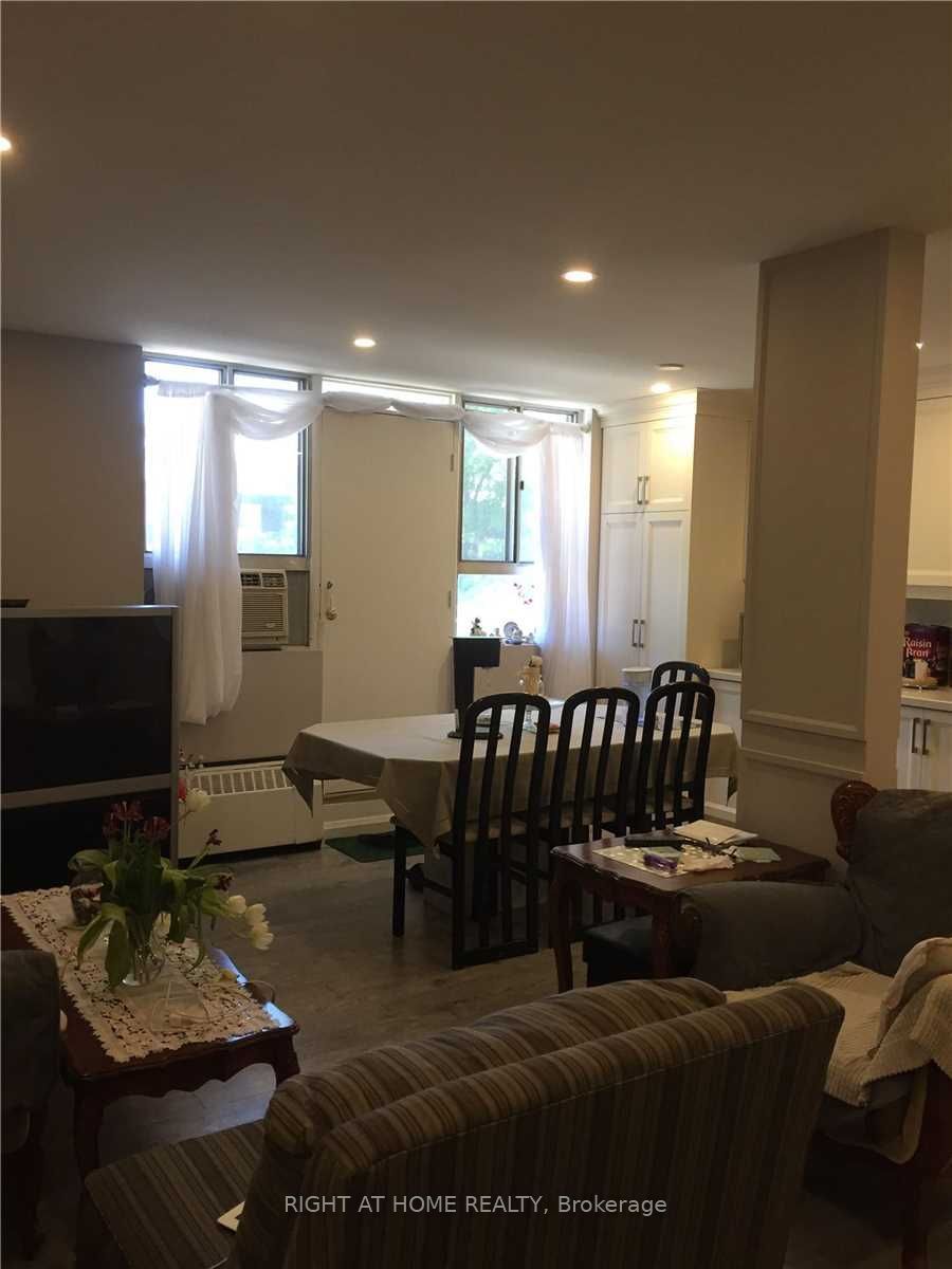 Additional image 3 of 208-100 Dundalk Drive, Toronto, ON, M1P 4V2