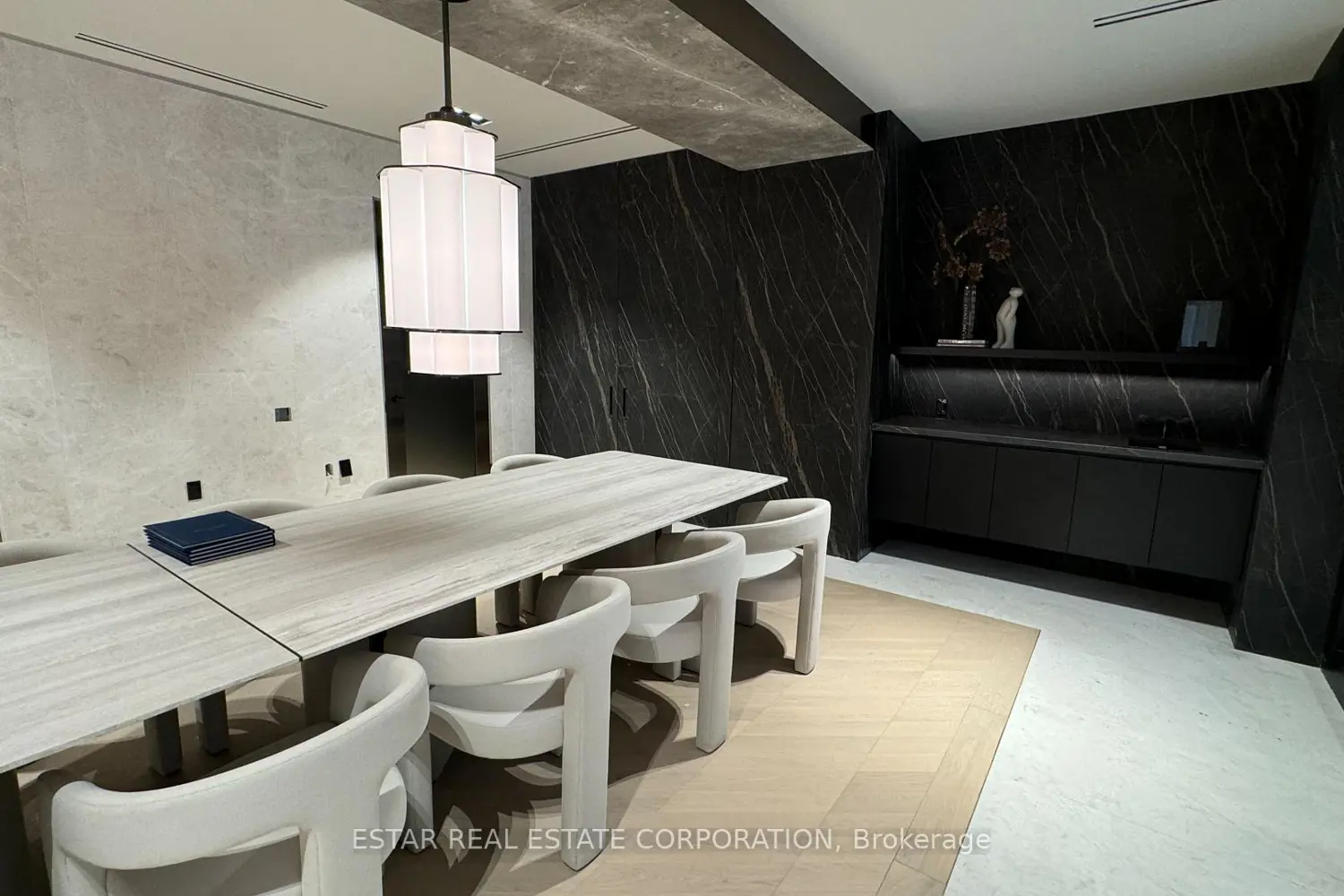 Additional image 4 of 2 Forest Hill Road 601