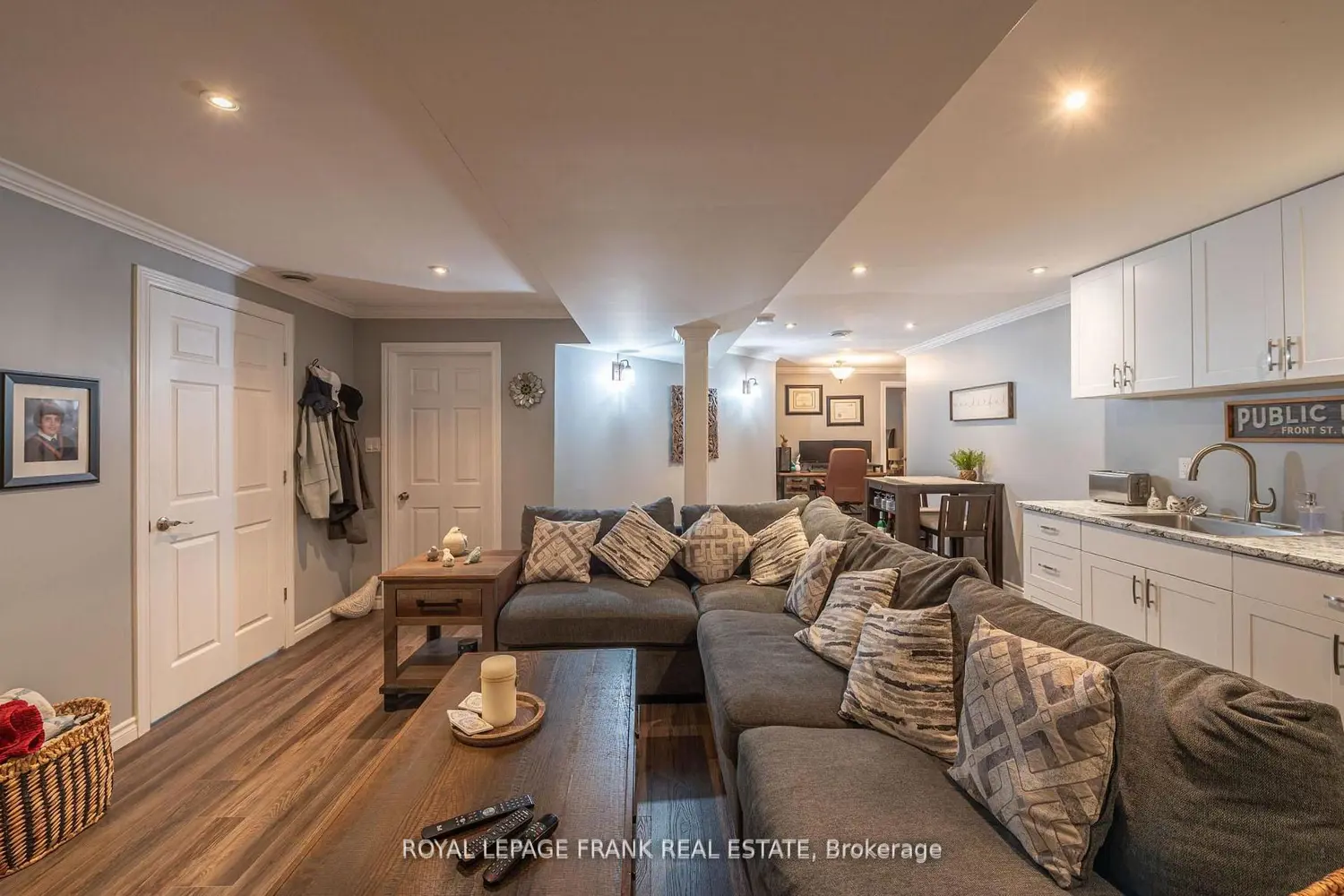 Additional image 10 of 25 Lakeland Avenue