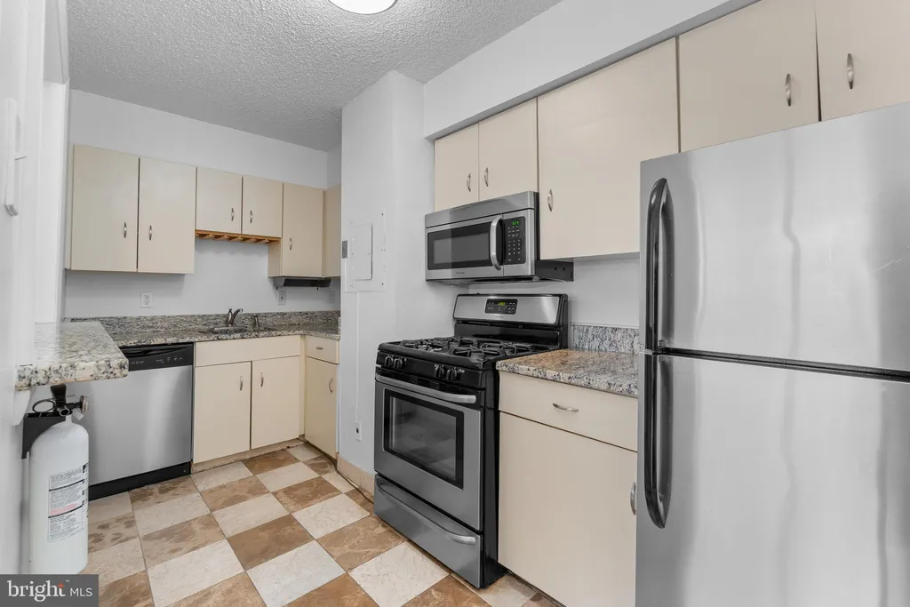 Additional image 8 of 1245 13th Street NW Unit 314, Washington, DC 20005