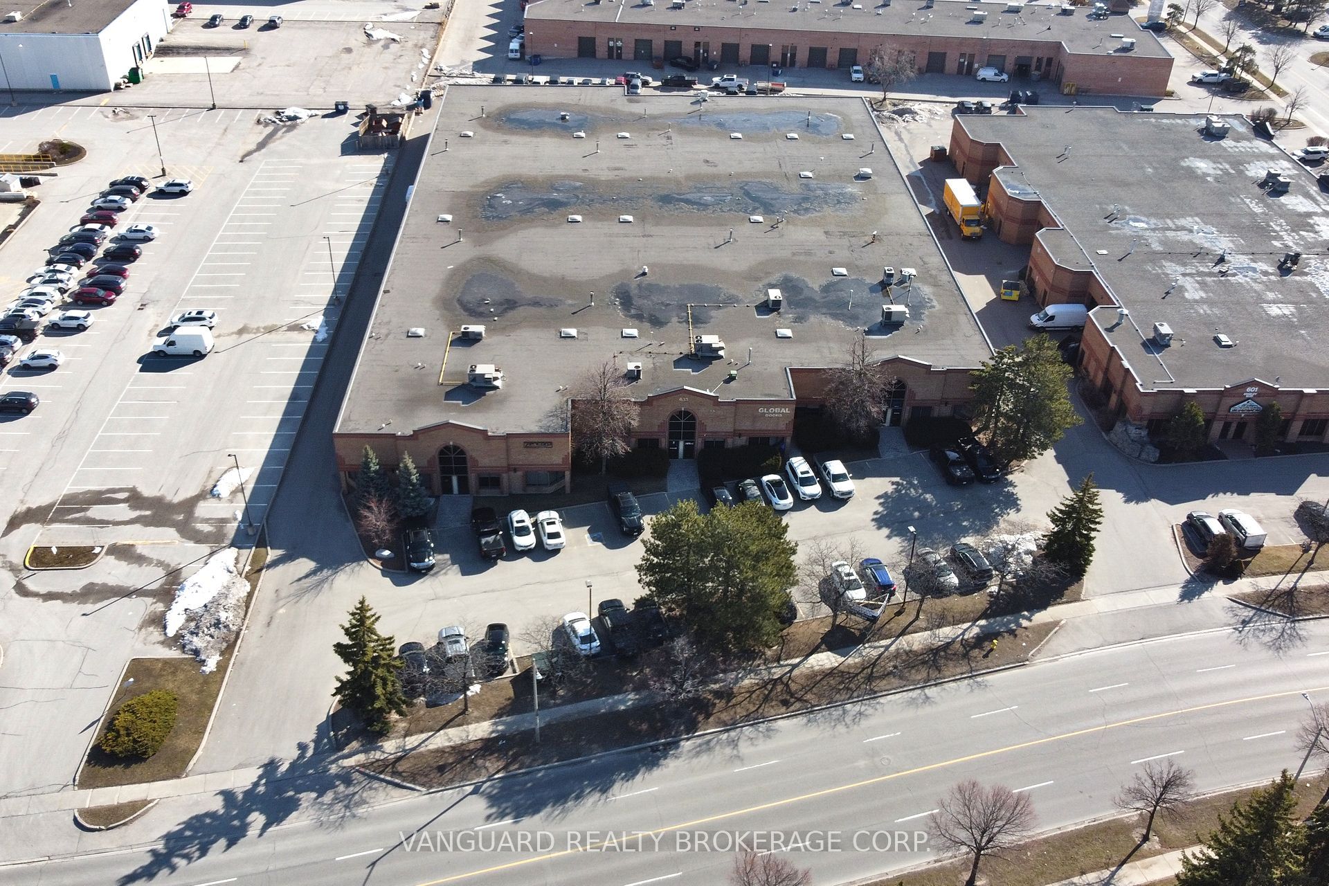 Primary image of 2-633 Edgeley Boulevard, Vaughan, ON, L4K 4H6