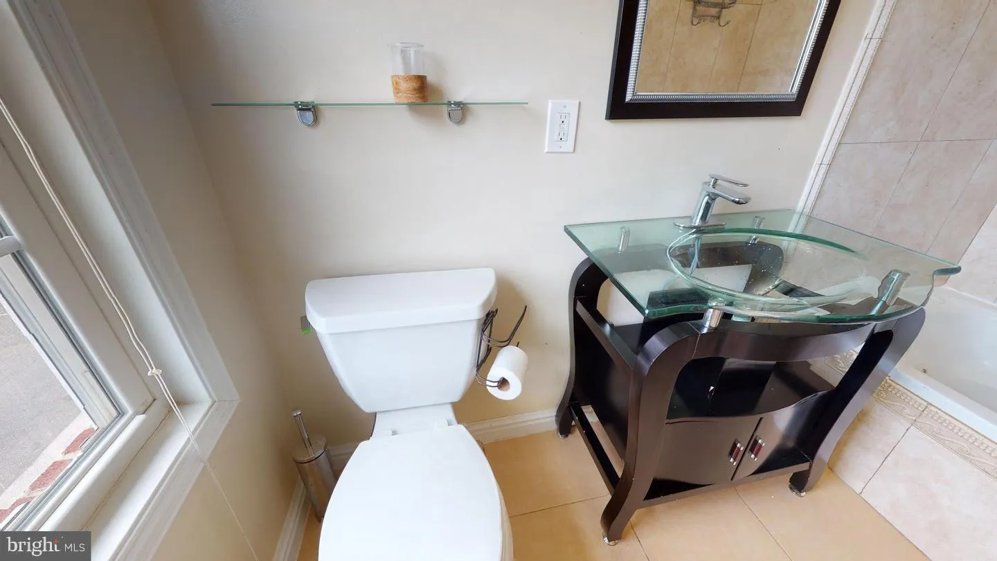 Additional image 55 of 615 16th Street NE, Washington, DC 20002