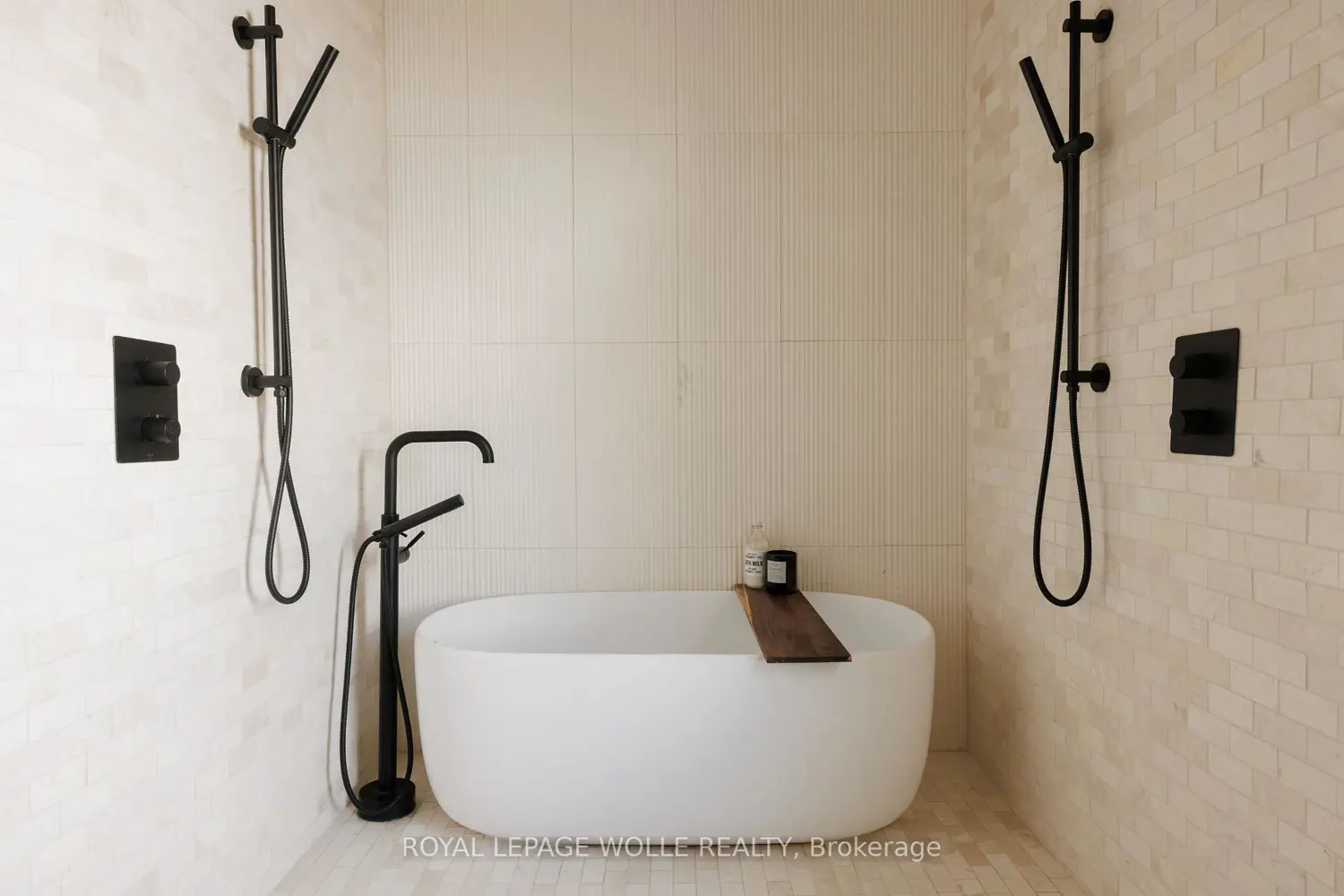 Additional image 16 of 23 Centre Street