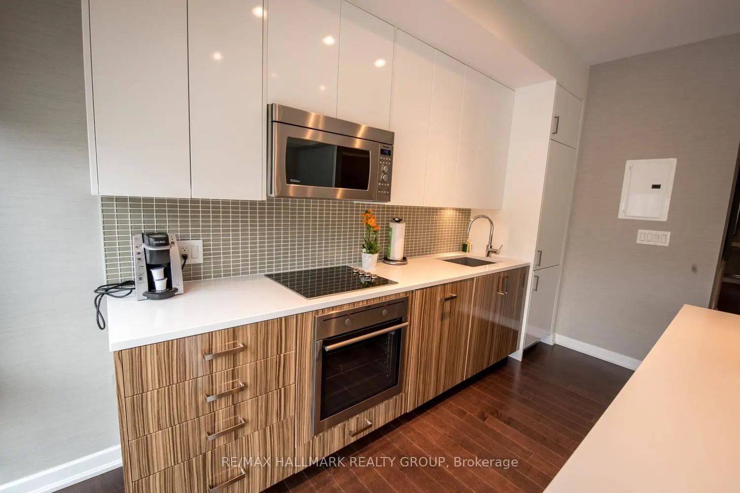Additional image 8 of 300 Lisgar Street 201