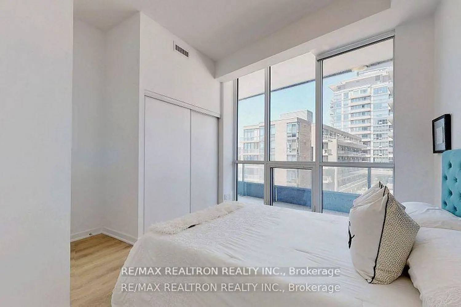 Additional image 15 of 38 Forest Manor Road 319