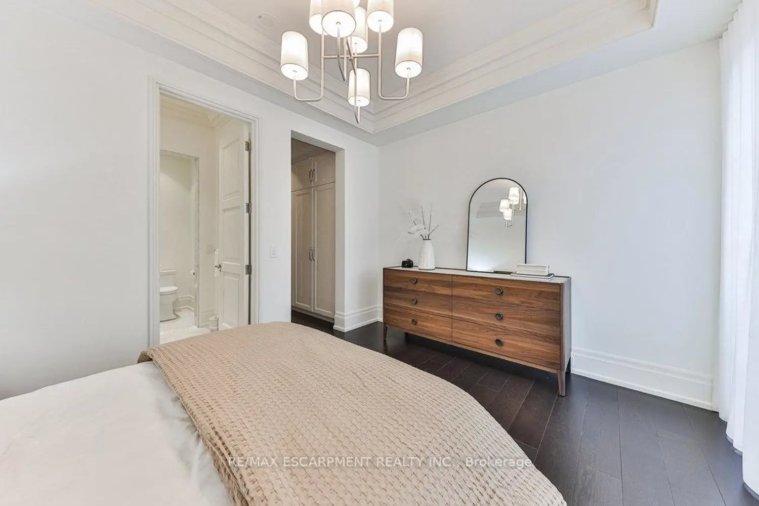 Additional image 9 of 300 Randall Street 212