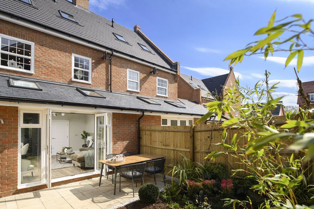 Additional image 15 of 3 bed end terrace house for saleLeighwood Fields, Cranleigh, Surrey GU6