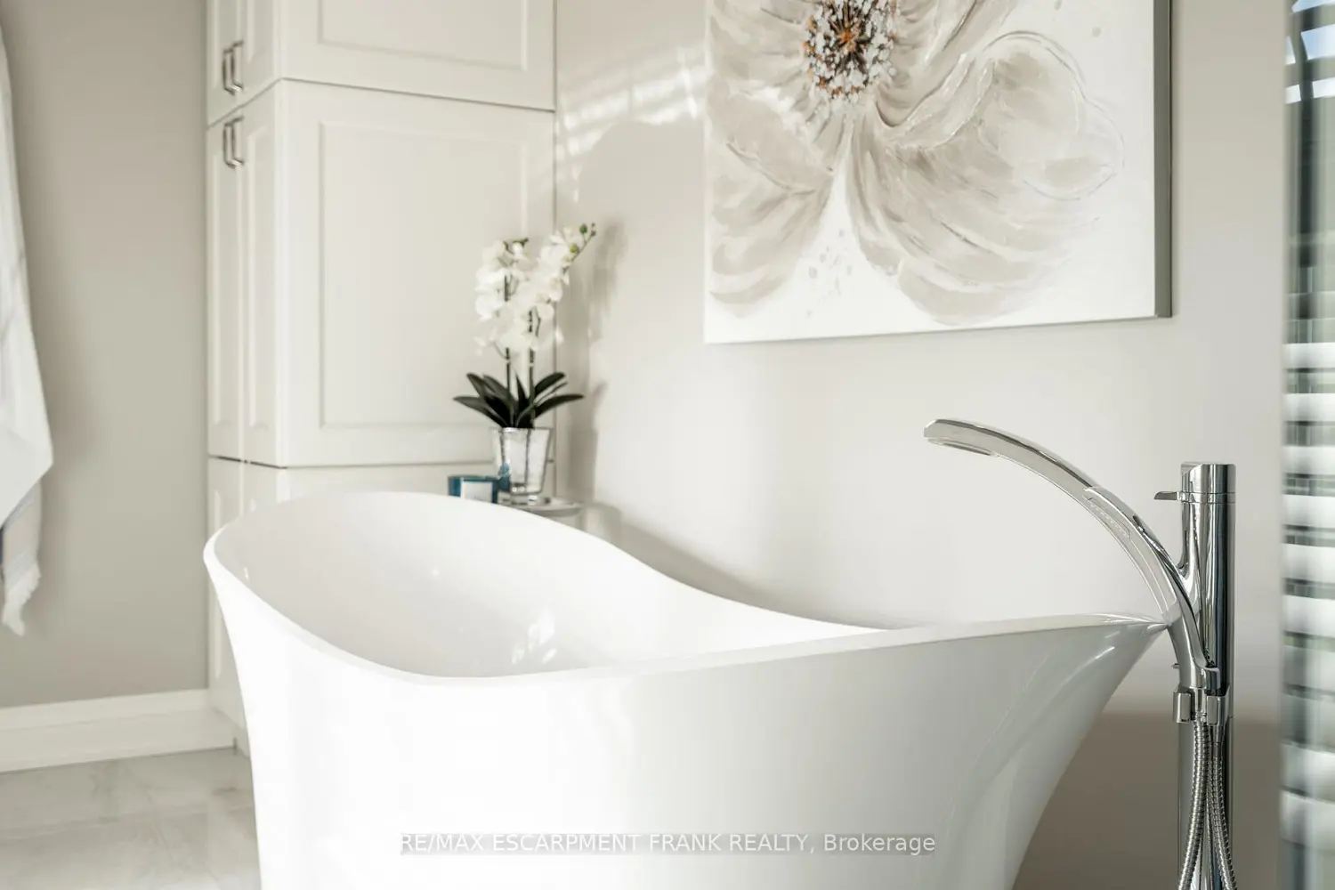 Additional image 11 of 45 Peppertree Crescent