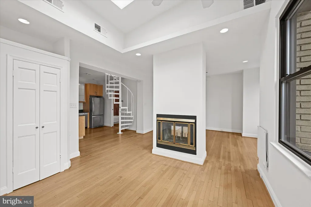 Additional image 7 of 1318 35th Street NW Unit 6, Washington, DC 20007