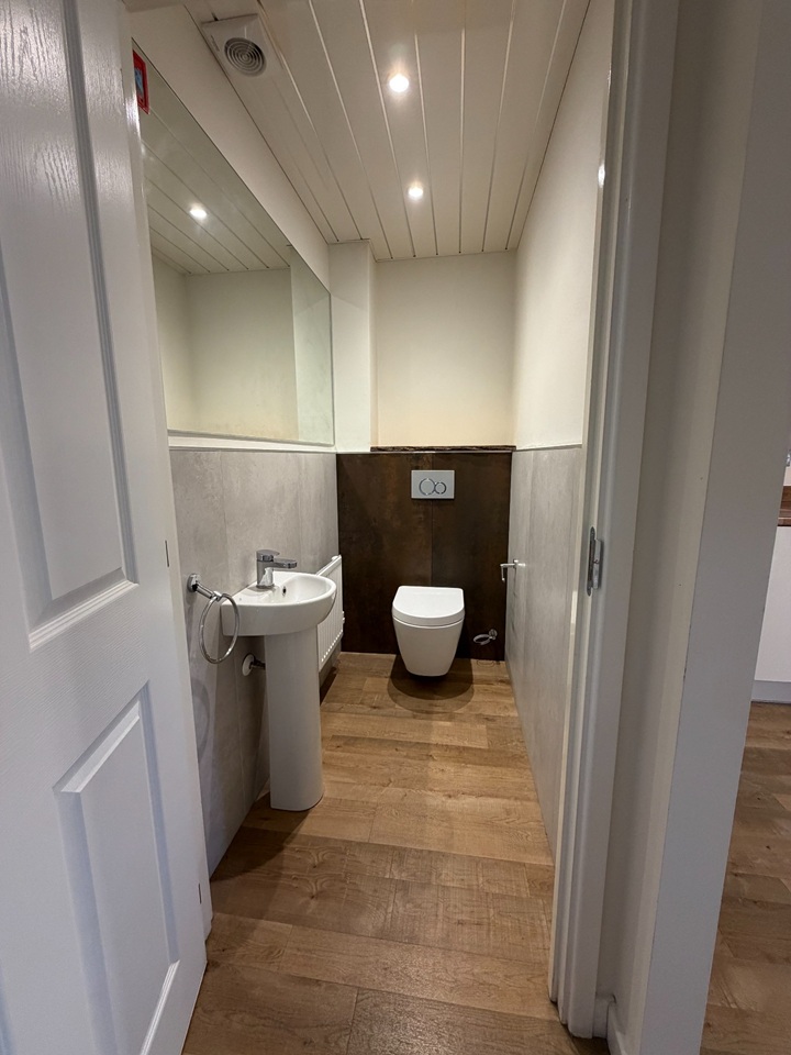 Additional image 3 of Room in a Shared House, Clowes St, M12, N1 7GU