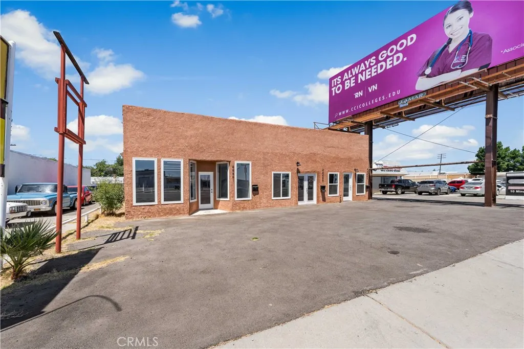 Additional image 128 of 44441 Sierra Highway, Lancaster, CA 93534