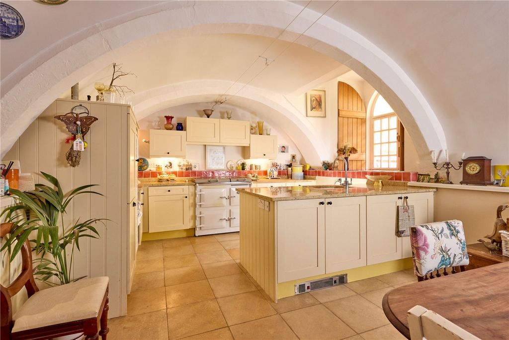 Additional image 6 of 3 bed flat for saleSherborne House, Sherborne, Cheltenham, Glos GL54