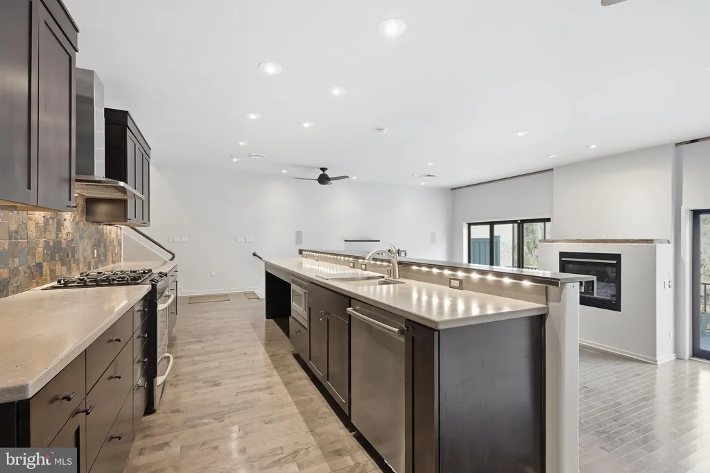 Additional image 9 of 118 Bancroft Mills Road, Wilmington, DE 19806