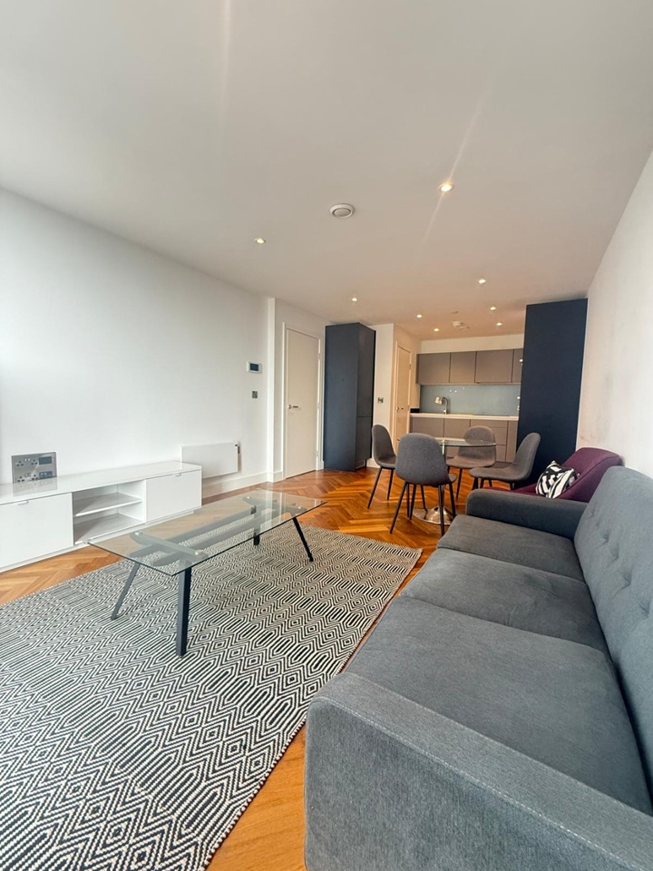 Additional image 3 of 1 Bed Flat, Owen Street, M15, N1 7GU