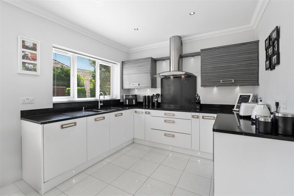 Additional image 2 of 6 bed detached house for saleWaterside Way, Hartlepool TS26