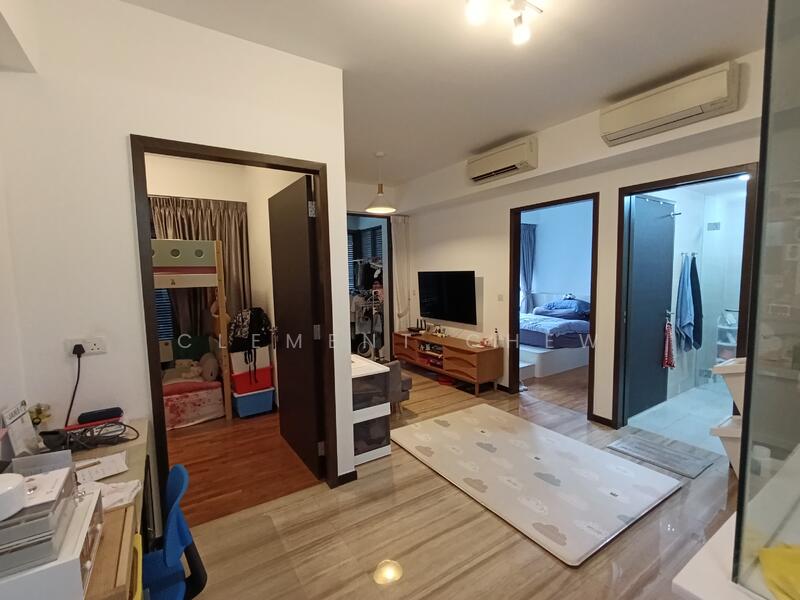 Primary image of 10 Sims Drive