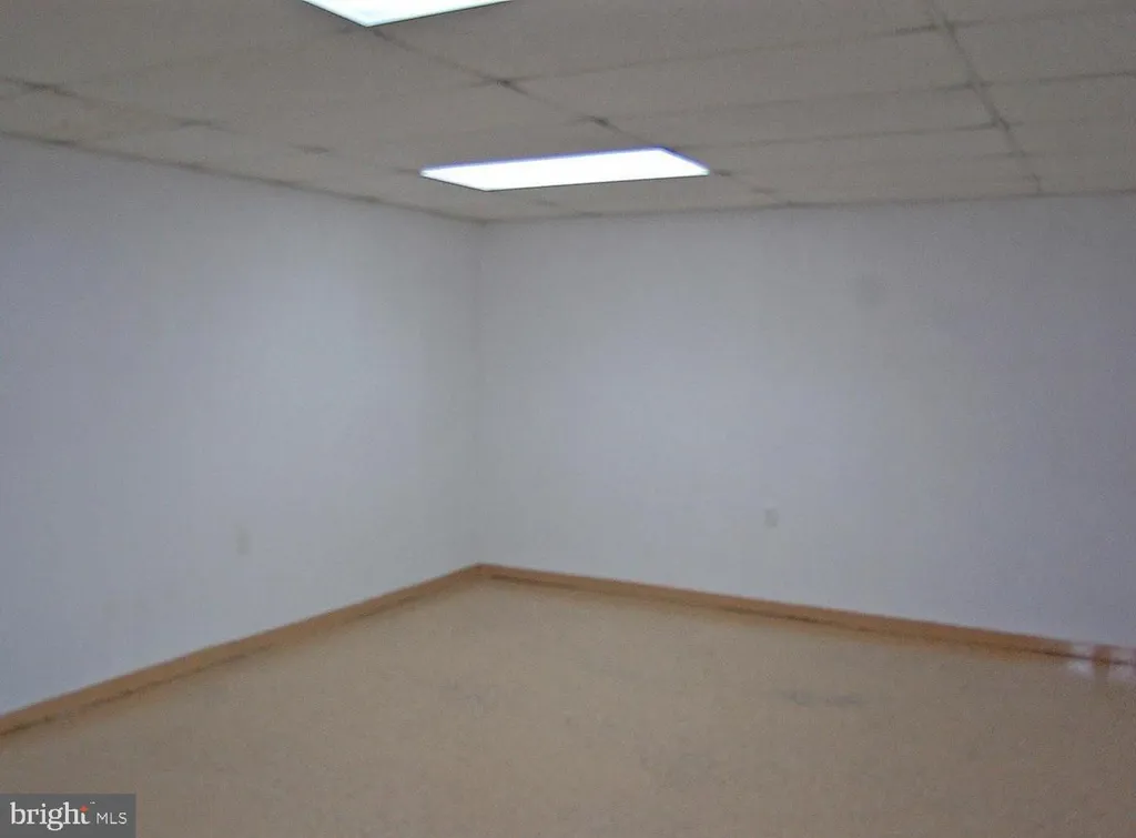 7854 Kings Bench Place, Pasadena, MD 21122