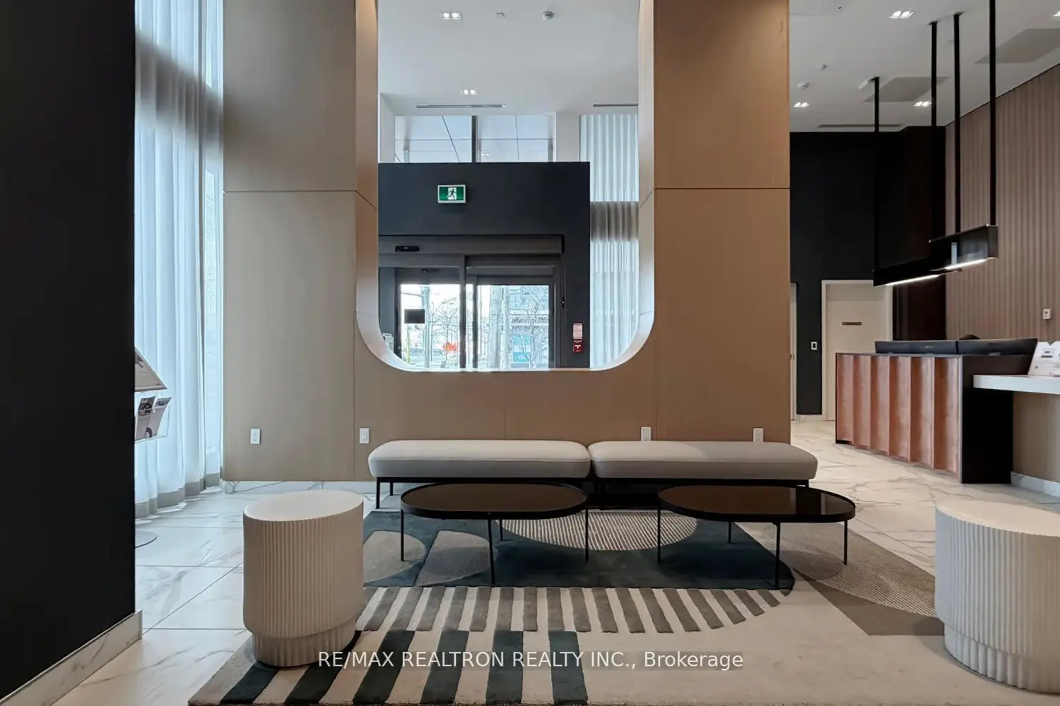 Additional image 3 of 1195 The Queensway 617