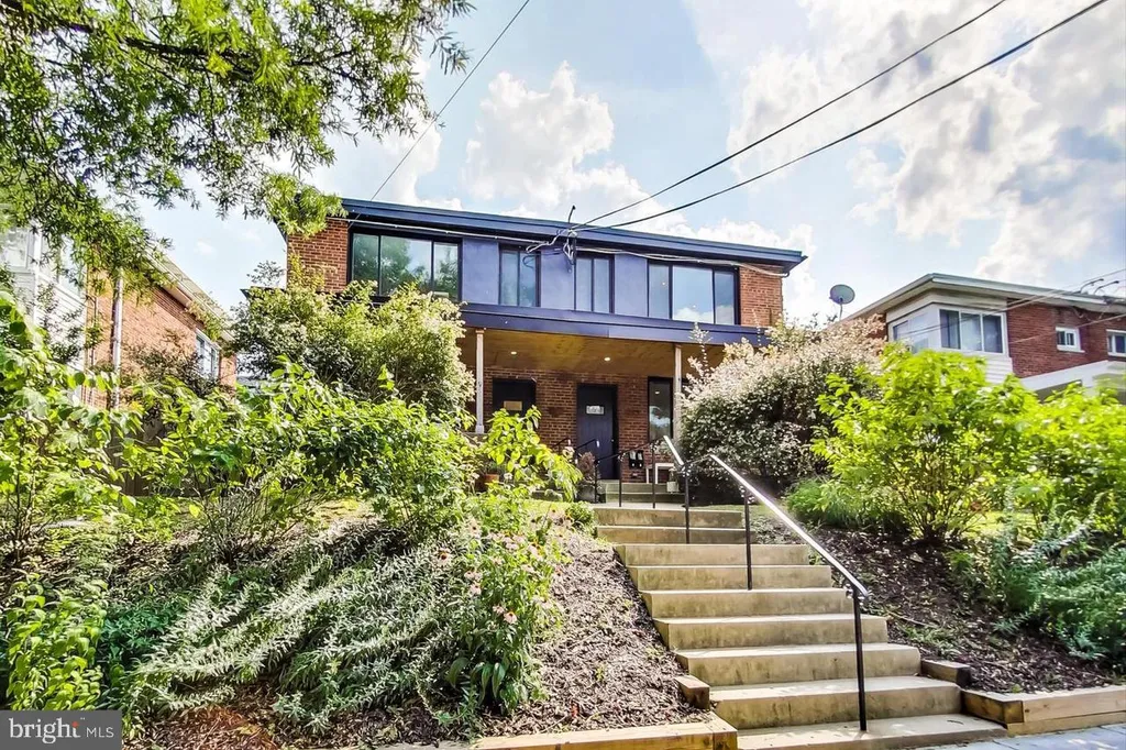 Additional image 5 of 213 Hawaii Avenue NE Unit 1, Washington, DC 20011