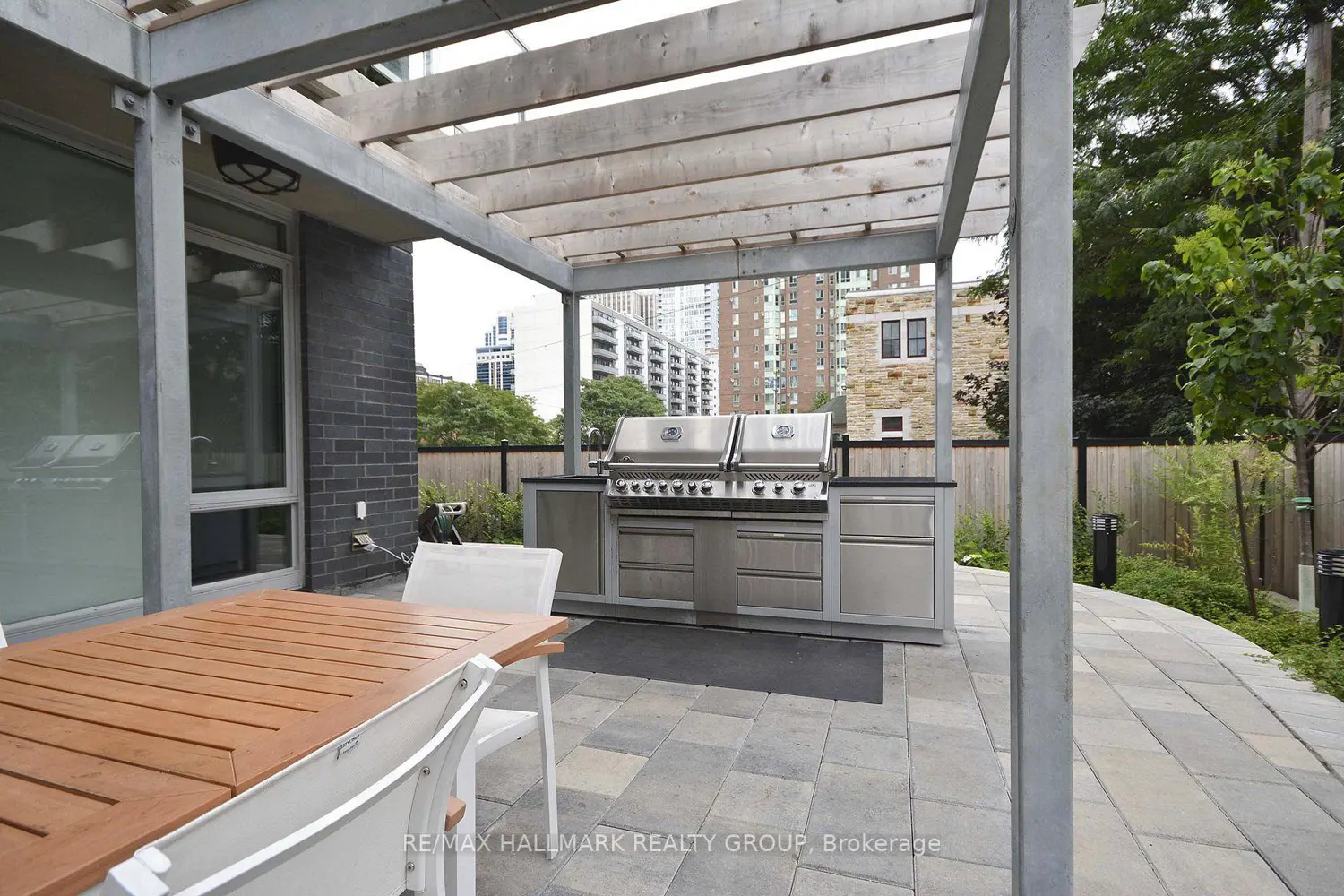 Additional image 18 of 300 Lisgar Street 201