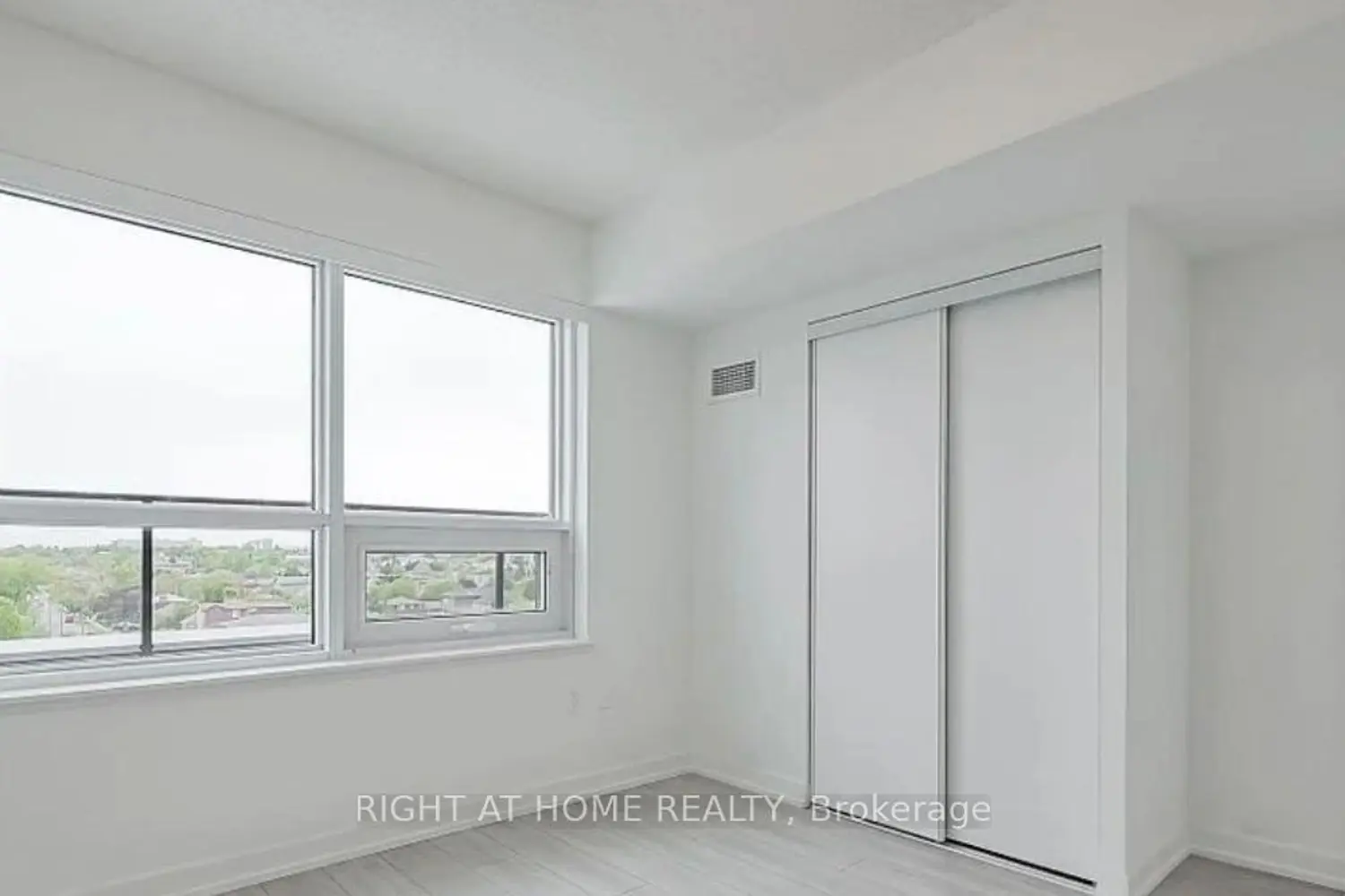 Additional image 5 of 556 Marlee Avenue 521