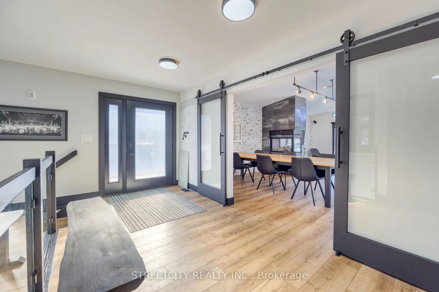 Additional image 2 of 747 Broadway Street