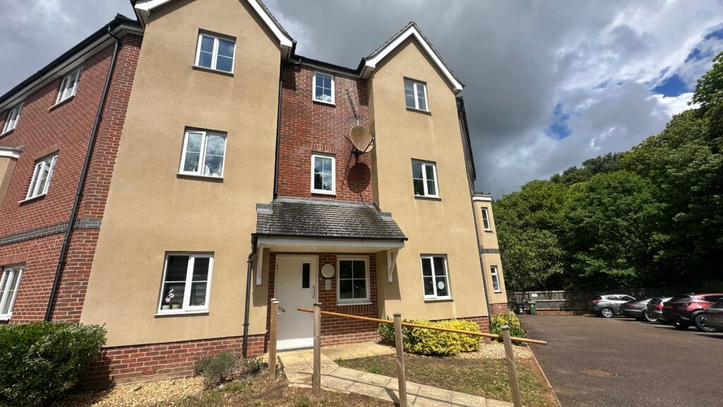 2 bed flat for saleDr Torrens Way, New Costessey NR5