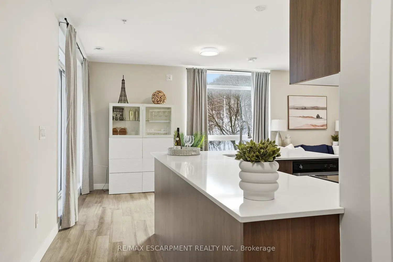 Additional image 5 of 455 Charlton Avenue 308