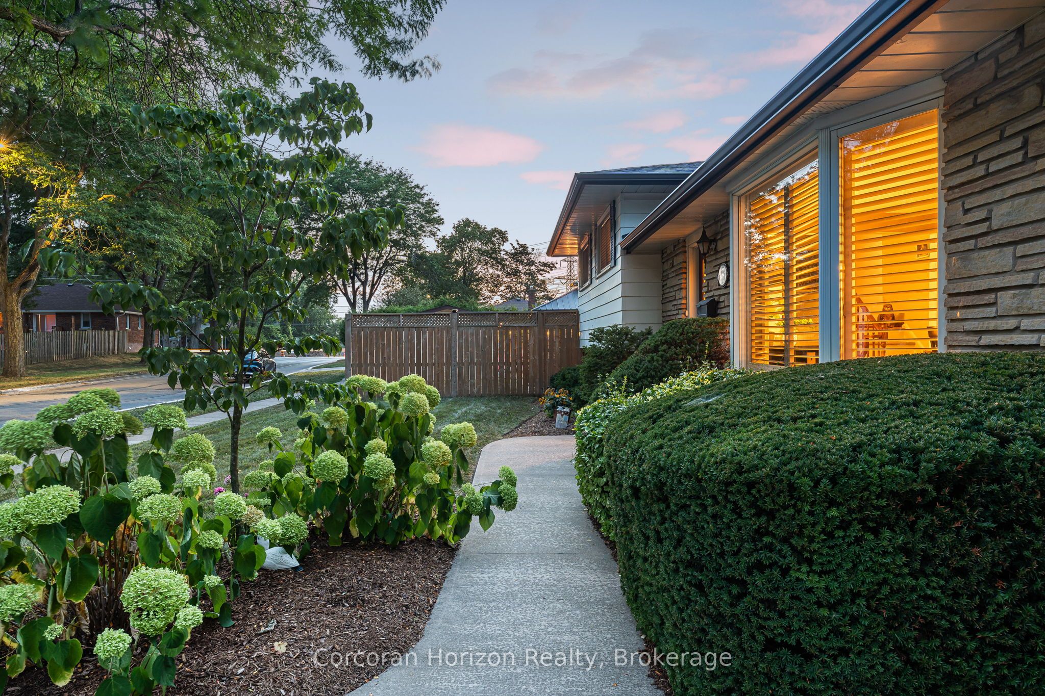 Additional image 2 of 6845 Wilinger Street, Niagara Falls, ON, L2J 2B5
