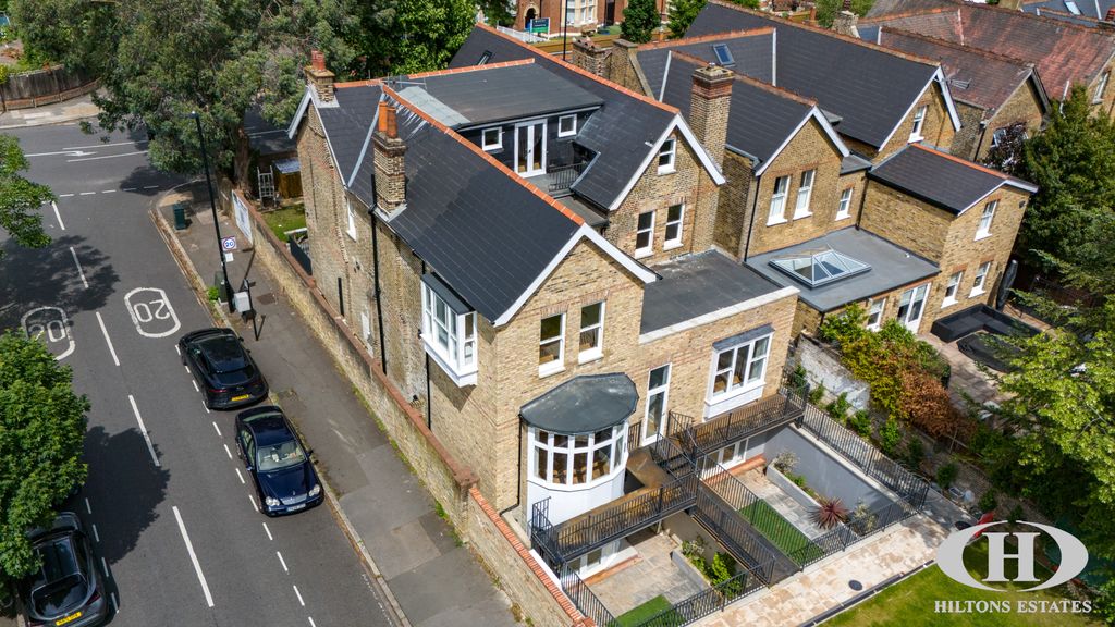 Land for saleCastlebar Road, London W5
