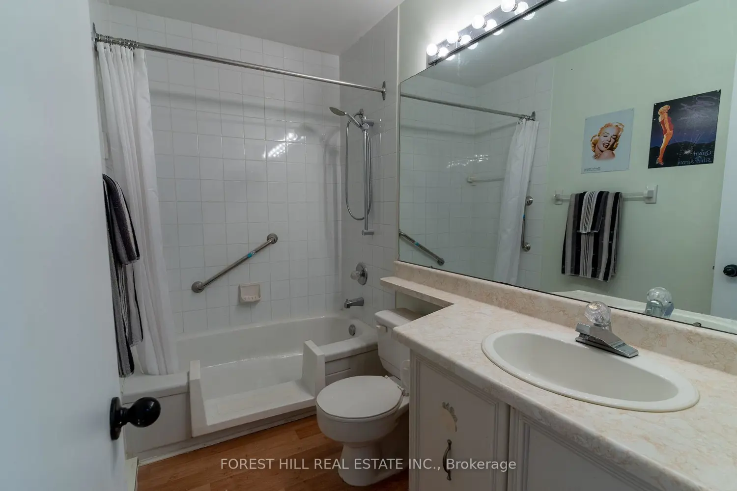 Additional image 12 of 21 Laguna Parkway 21