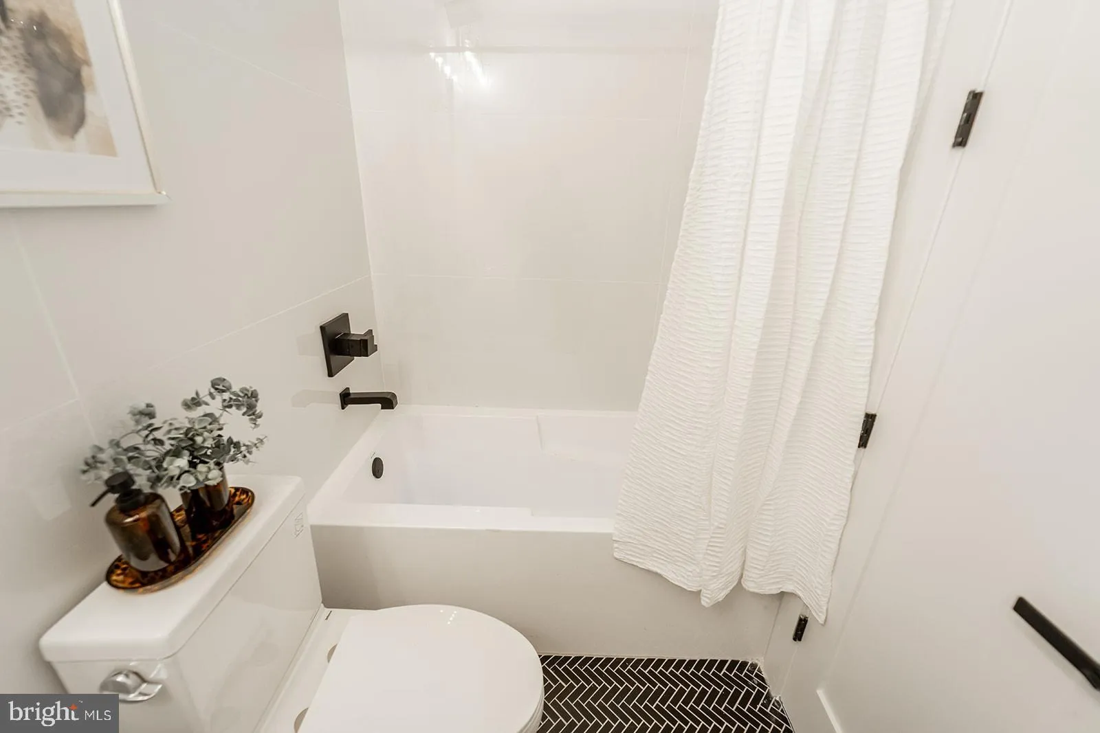 Additional image 127 of 1215 Holbrook Terrace NE Unit 2, Washington, DC 20002