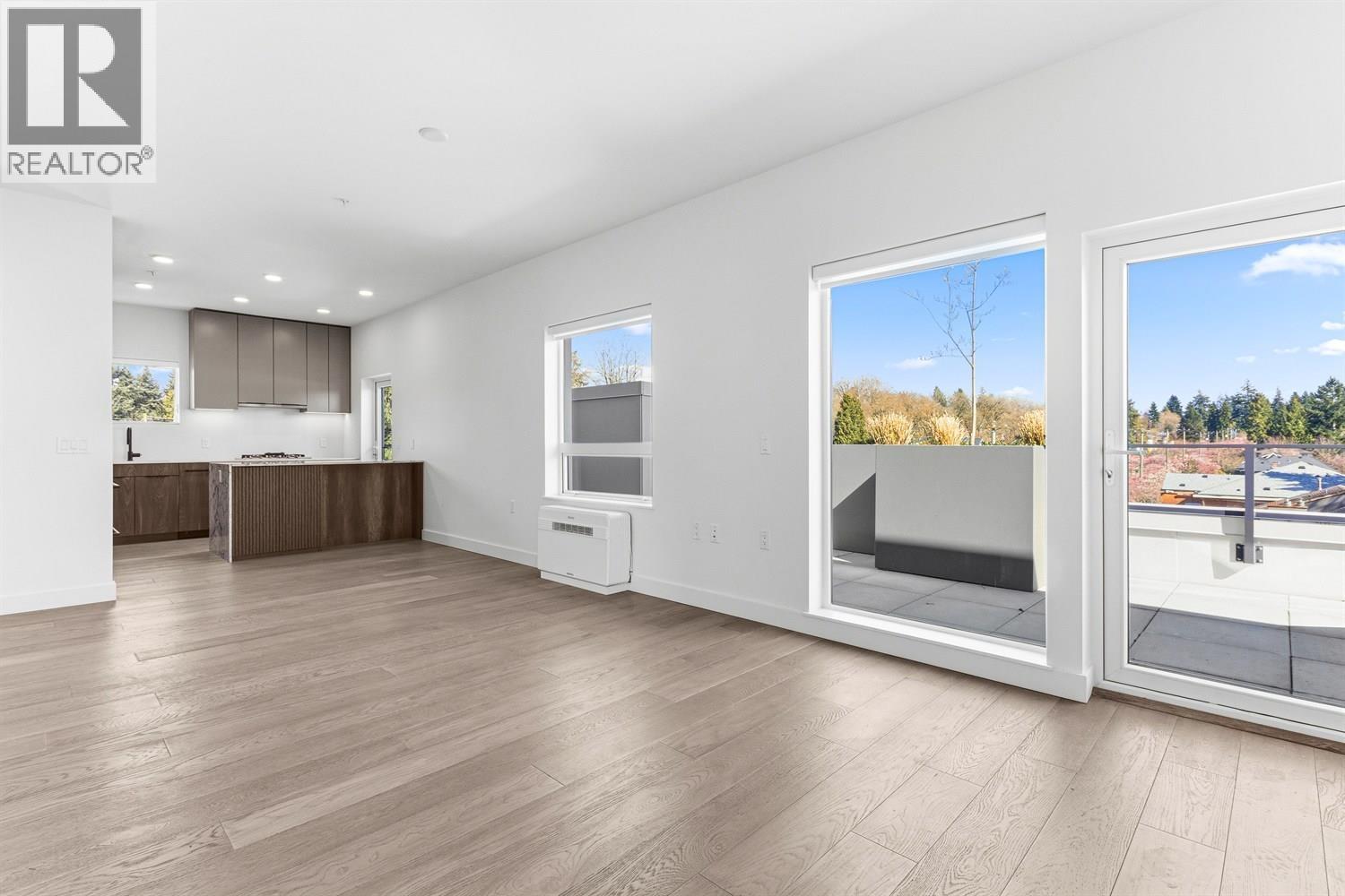 302 3590 W 39TH AVENUE