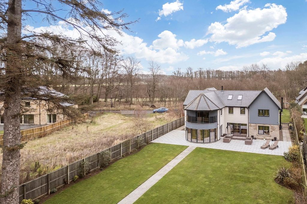 Additional image 49 of 5 bed detached house for saleElie KY9