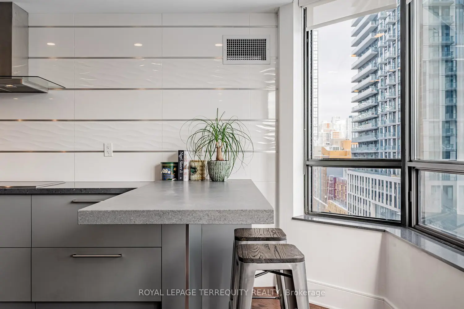 Additional image 13 of 192 Jarvis Street 1203