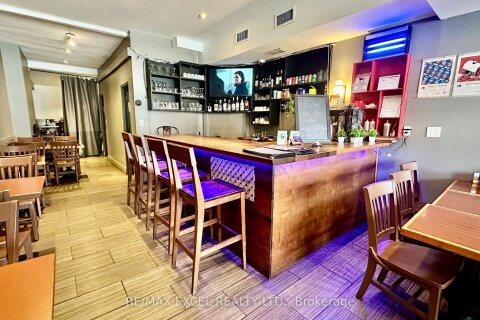 Additional image 8 of 371 Roncesvalles Avenue E, Toronto, ON, M6R 2M7