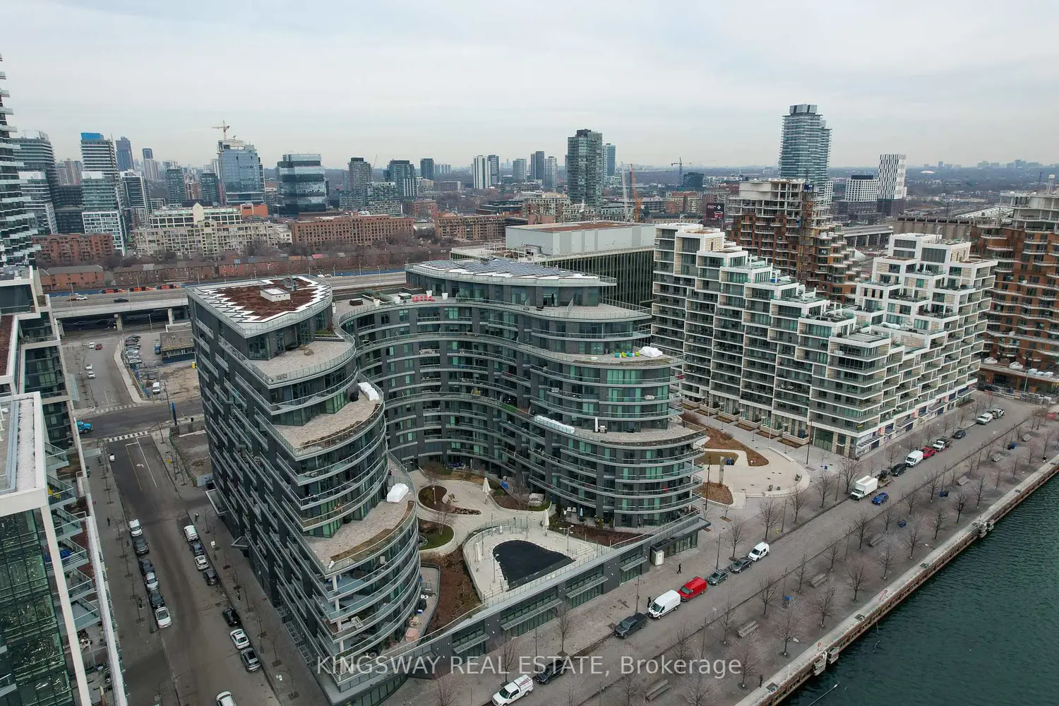 1 Edgewater Drive Ph33