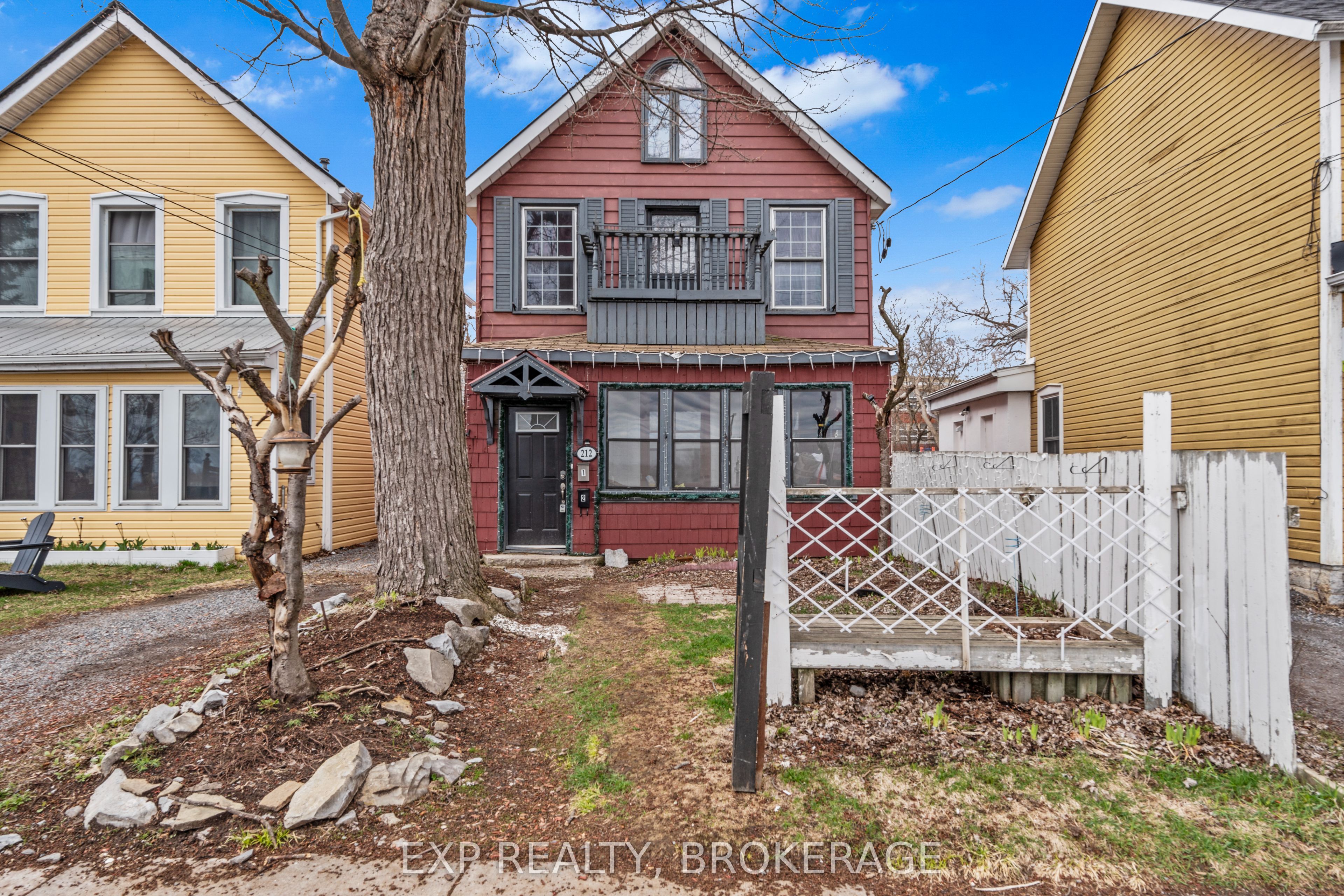 212 Rideau Street, Kingston, ON, K7K 3A4