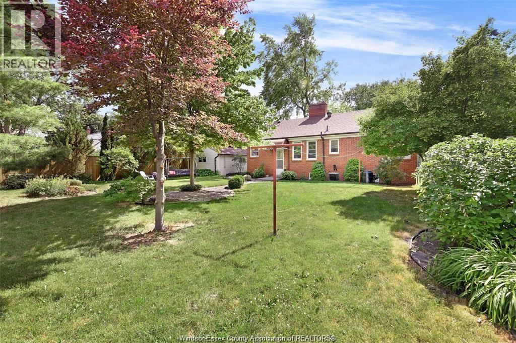 Additional image 5 of 2432 Buckingham Drive, Windsor, ON, N8T2B5
