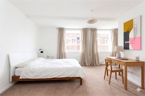 Battersea Square, London SW11, Studio to rent