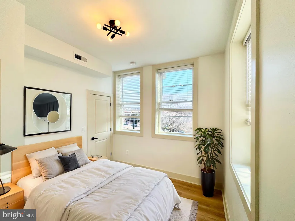 Additional image 9 of 1802 11th Street NW Unit 3B, Washington, DC 20001