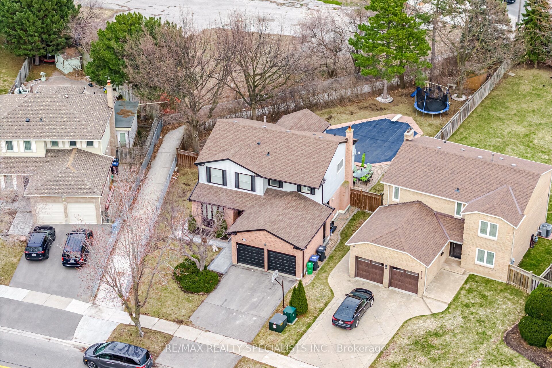 6101 Edenwood Drive, Mississauga, ON, L5N 2Y6
