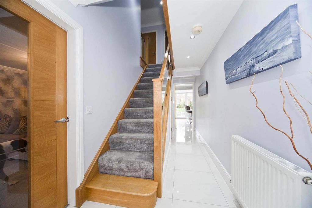 Additional image 13 of 6 bed detached house for saleKingfisher Close, Hartlepool TS26