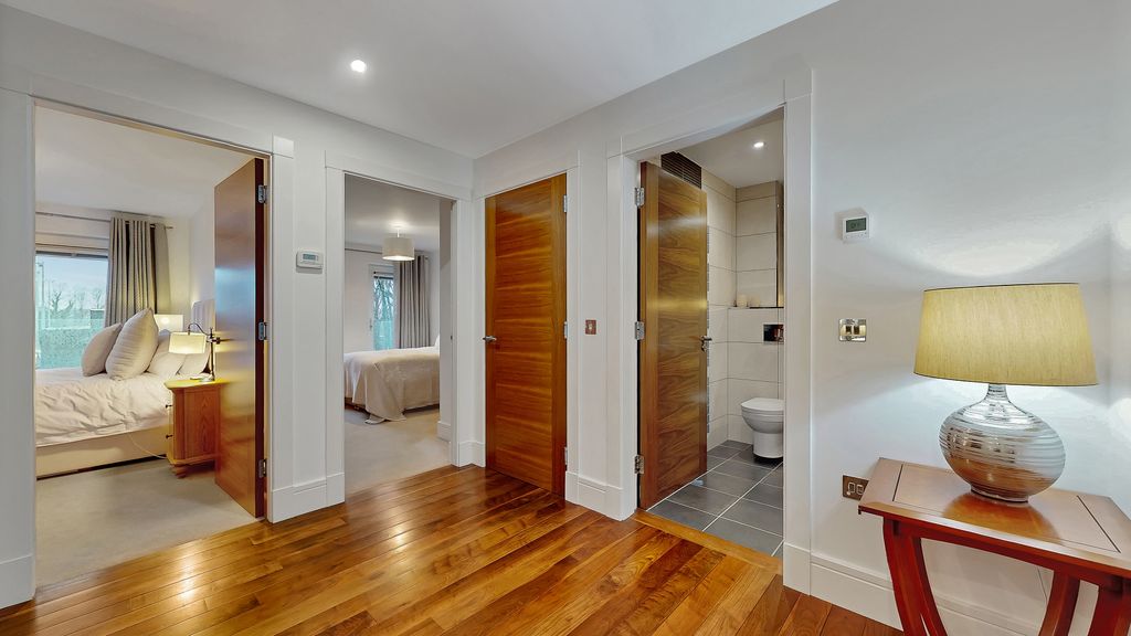 Additional image 22 of 2 bed flat for saleHughenden Road, Hughenden G12