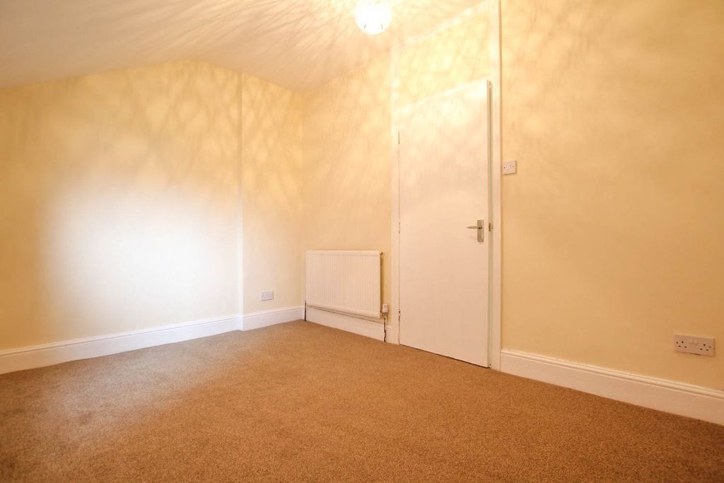 Additional image 6 of 2 bed flat for saleHigh Street, Llandrindod Wells LD1