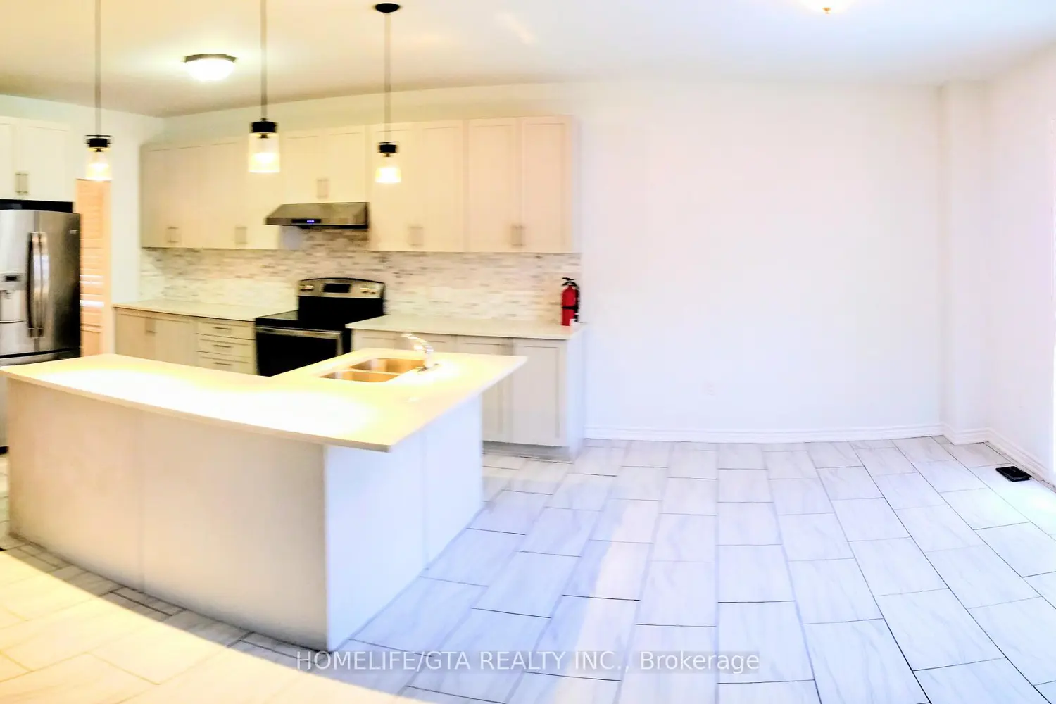 Additional image 8 of 1785 Western Crescent