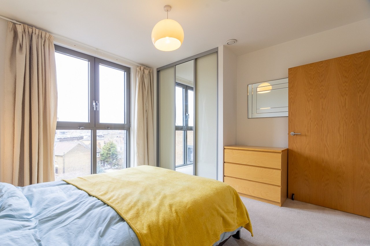 Additional image 15 of 2 Bed Flat, Chamberlain Court, SE16, N1 7GU